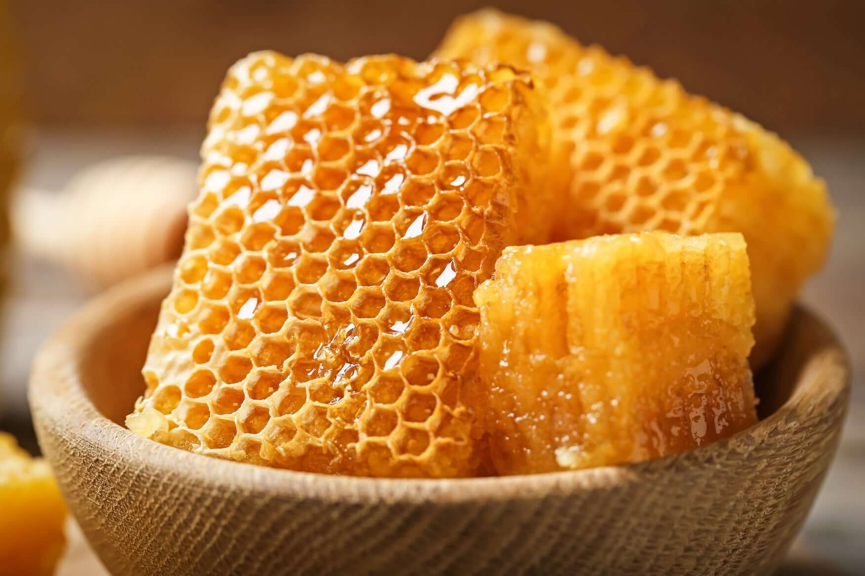 honeycomb in a wooden bowl